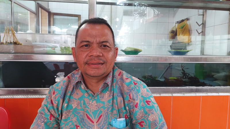 Kepala Desa Sengkemang Adi Afri